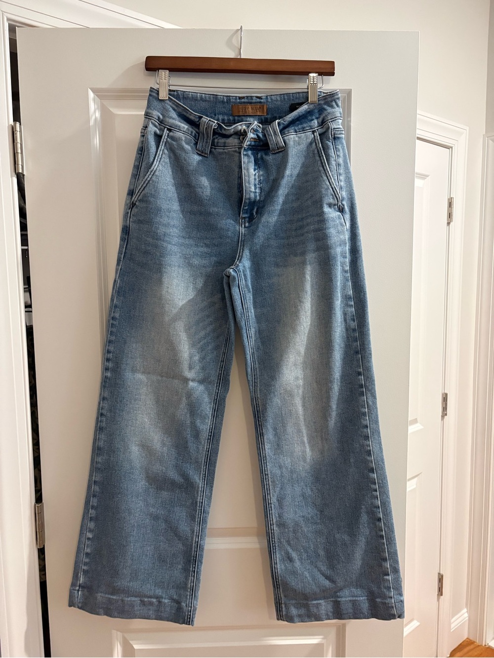 Judy Blue Light Wash Wide Leg Jeans